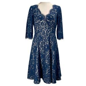 Eliza J Blue Lace Fit & Flare Party Dress Womens Size 8 Knee Length V-Neck